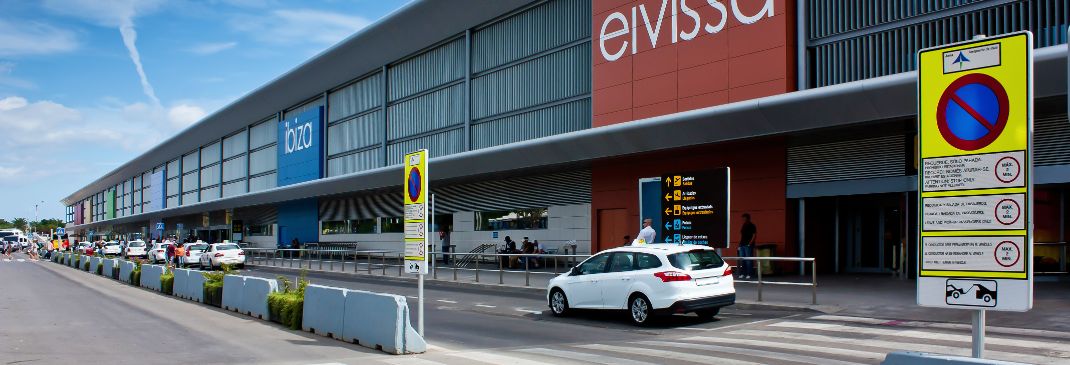 Elija el alquiler de coches de en Aeropuerto de Ibiza ,IBIZA - Thrifty car rental