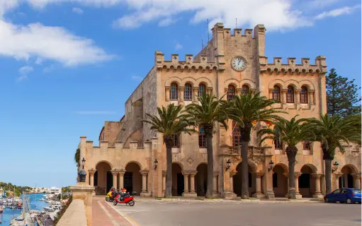 Thrifty alquiler de coches en Menorca